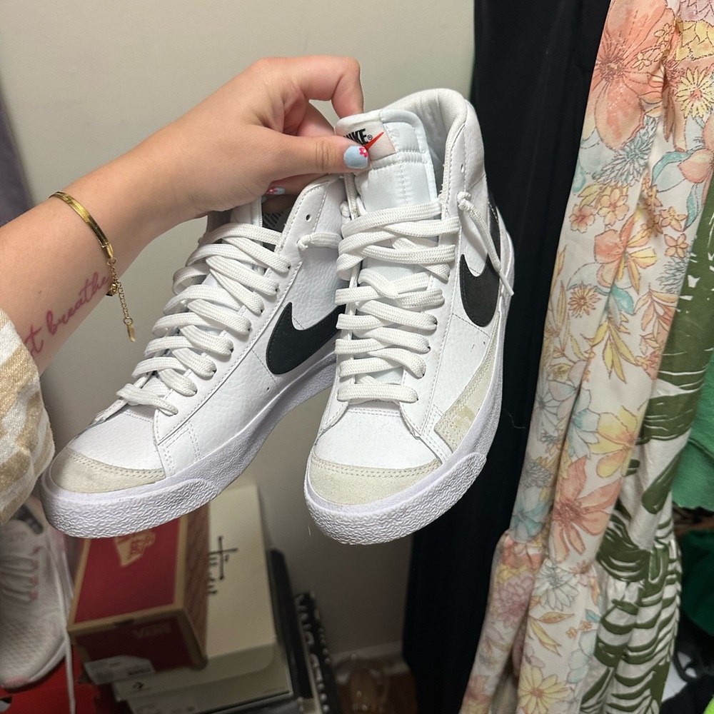 nike blazers 6.5Y/8W used condition